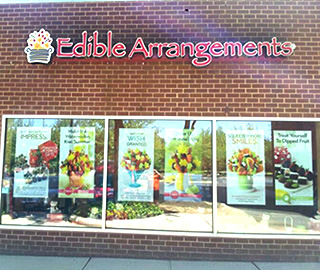 Edible Arrangements | 6656 W Archer Ave, Chicago, IL 60638, USA | Phone: (773) 306-1745