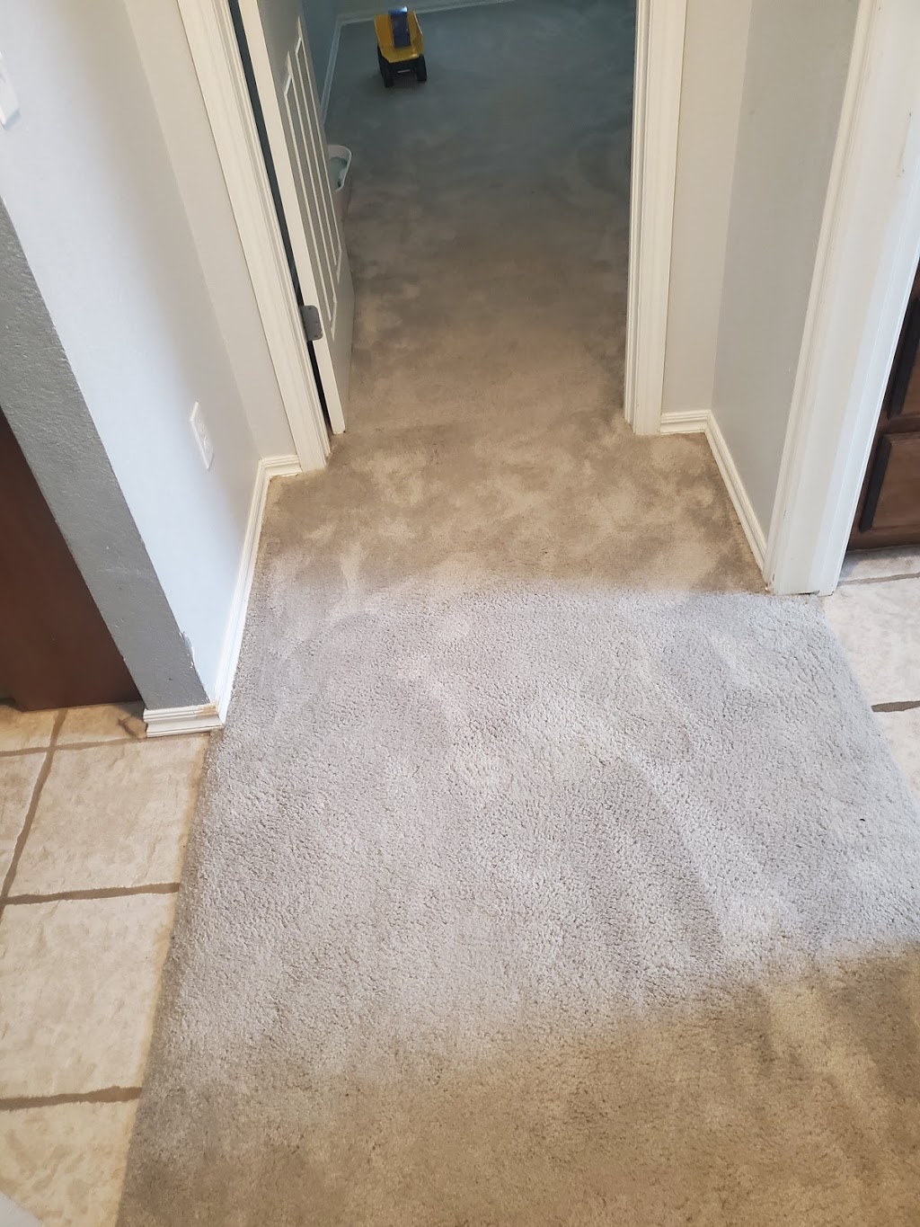 Genesis Carpet Cleaning | 12532 Ridgegate Rd, Yukon, OK 73099, USA | Phone: (405) 577-9390