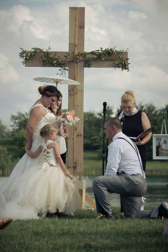 Rev. Lois - Wedding Officiant | 23710 US-30, Monroeville, IN 46773, USA | Phone: (260) 450-5710