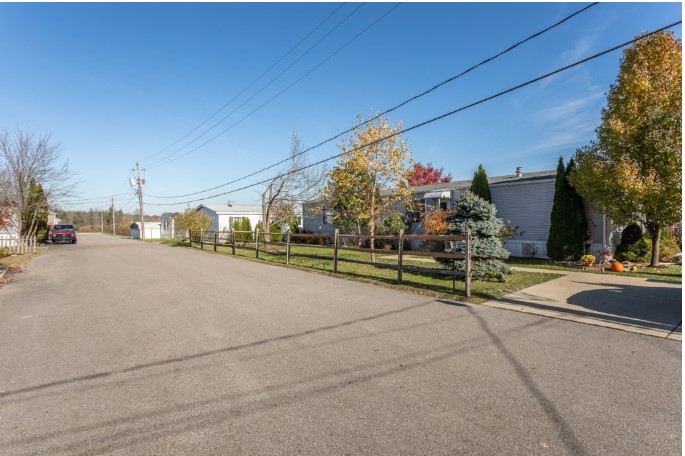 Jacques Mobile Home Park | 12860 Mayfield Rd, Chardon, OH 44024, USA | Phone: (440) 214-9579
