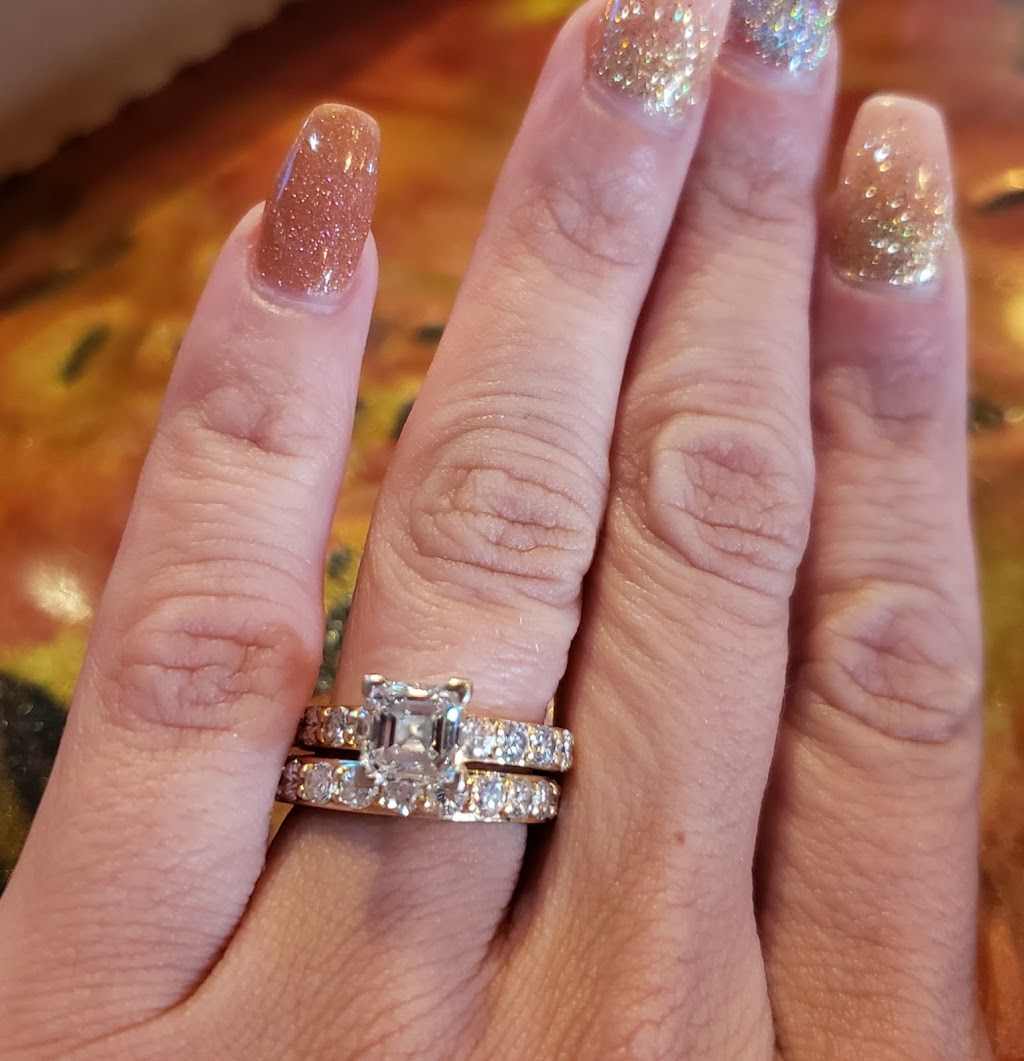 Reflections In Gold | 1975 S Tamiami Trl, Venice, FL 34293, USA | Phone: (941) 493-1911