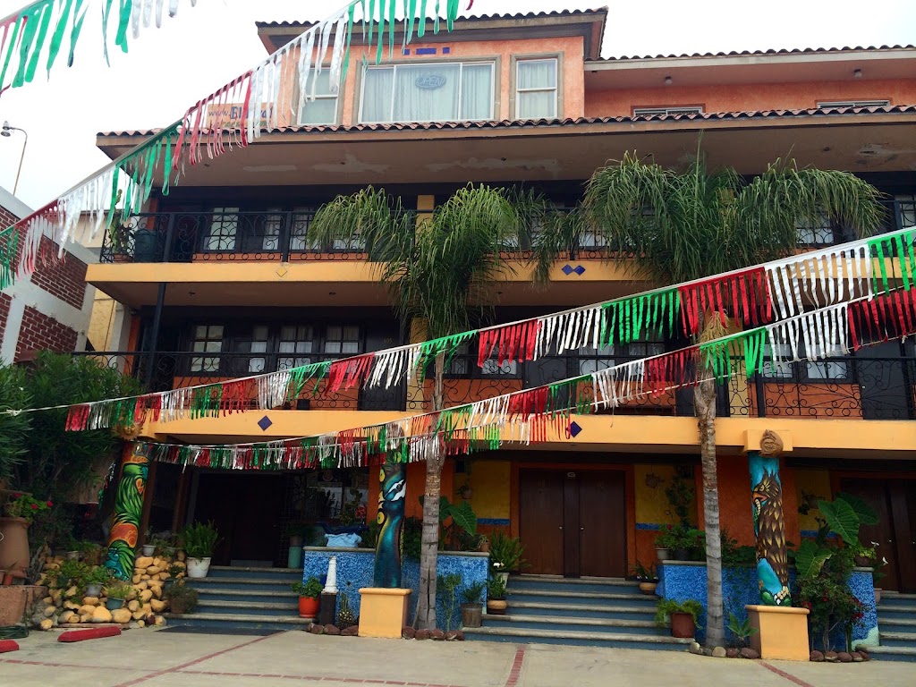 El MiraMar Hotel | Coronado 69, Playas Rosarito, 22710 Rosarito, B.C., Mexico | Phone: 661 112 8218