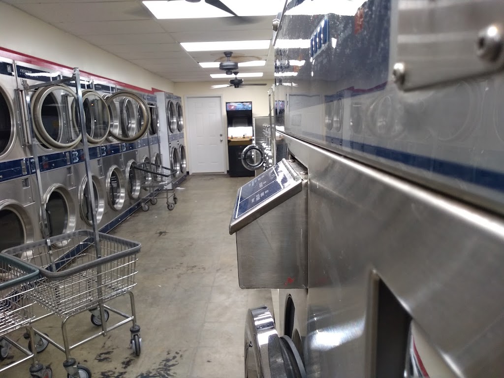 Yadkinville Coin laundry | 548 E Main St, Yadkinville, NC 27055, USA | Phone: (336) 659-3069
