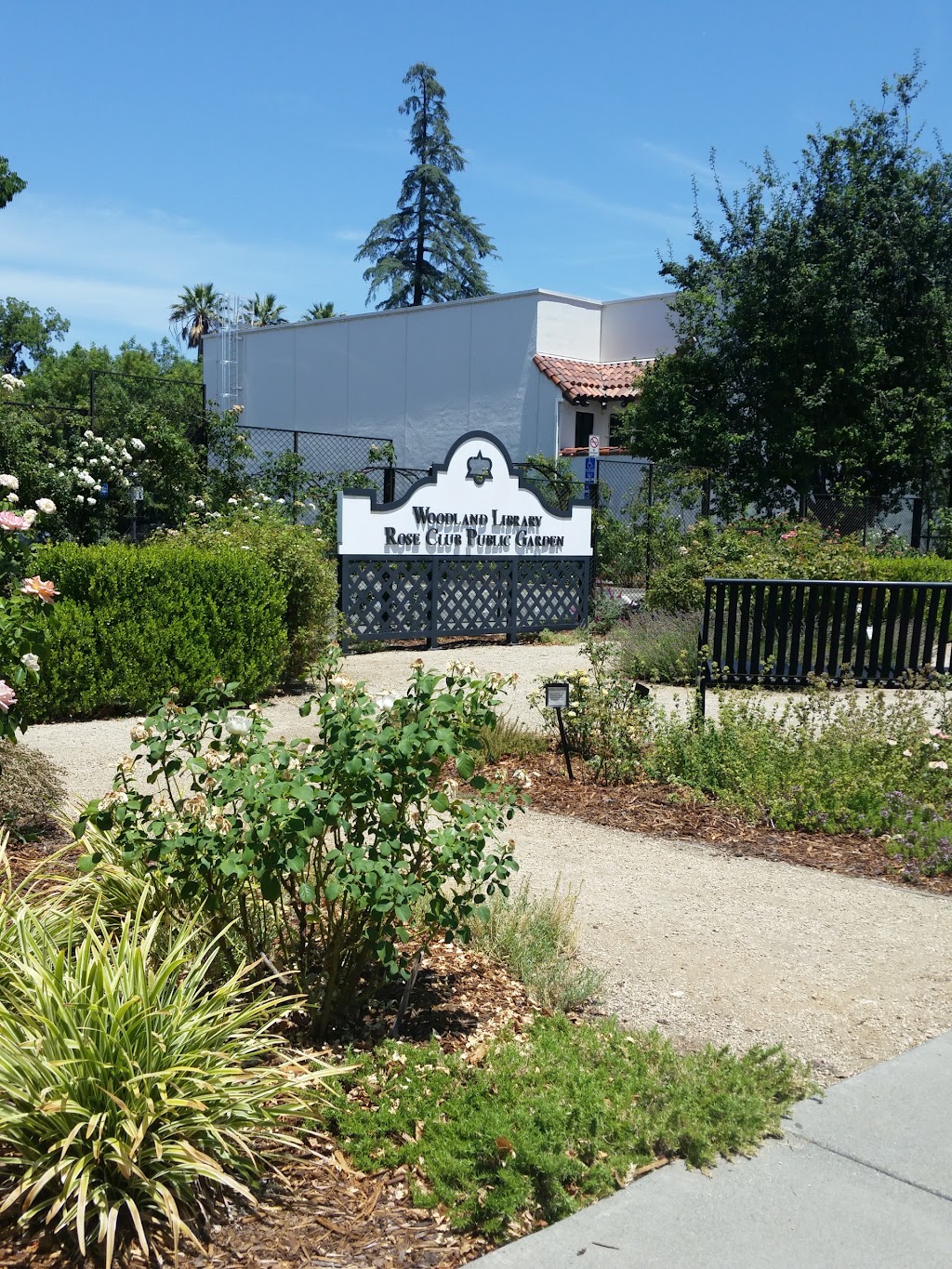 Woodland Public Library | 250 1st St, Woodland, CA 95695, USA | Phone: (530) 661-5980