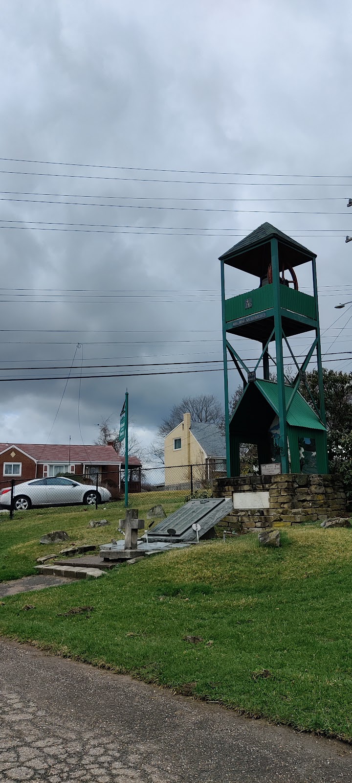 St Casimir Cemetery | 1507 Hamilton Rd, Pittsburgh, PA 15234, USA | Phone: (412) 381-2039