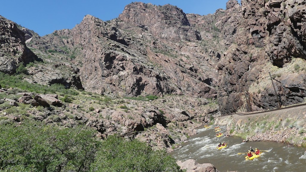 Royal Gorge Rafting - Colorado White Water Rafting Tours | 45045 West US Hwy 50, Cañon City, CO 81212, USA | Phone: (719) 275-7238
