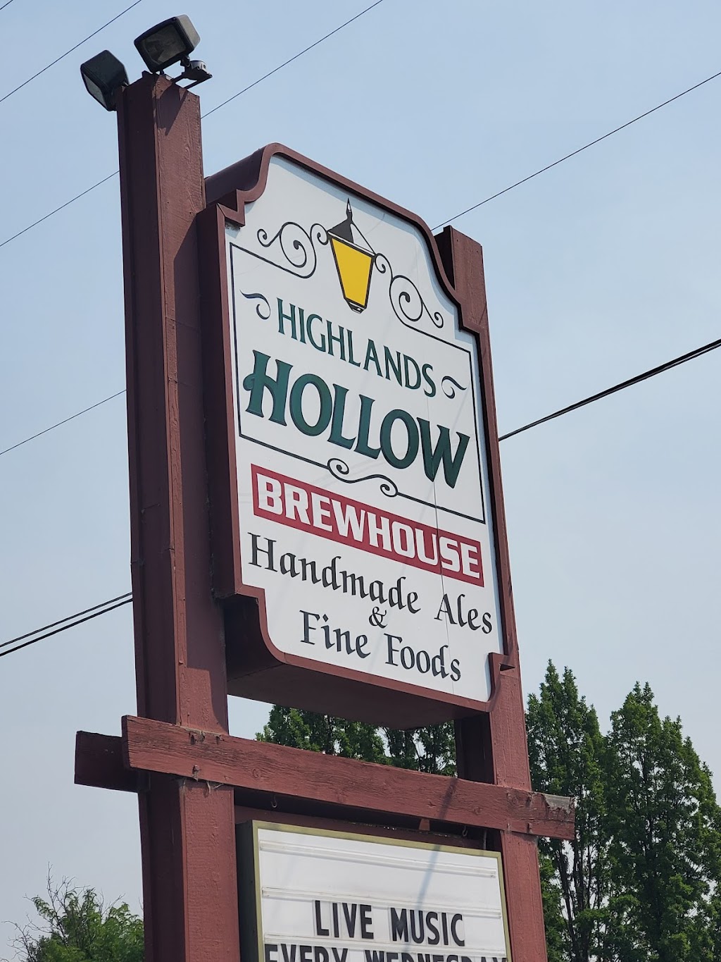 Highlands Hollow Brewhouse | 2455 N Highlands Holw, Boise, ID 83702, USA | Phone: (208) 343-6820