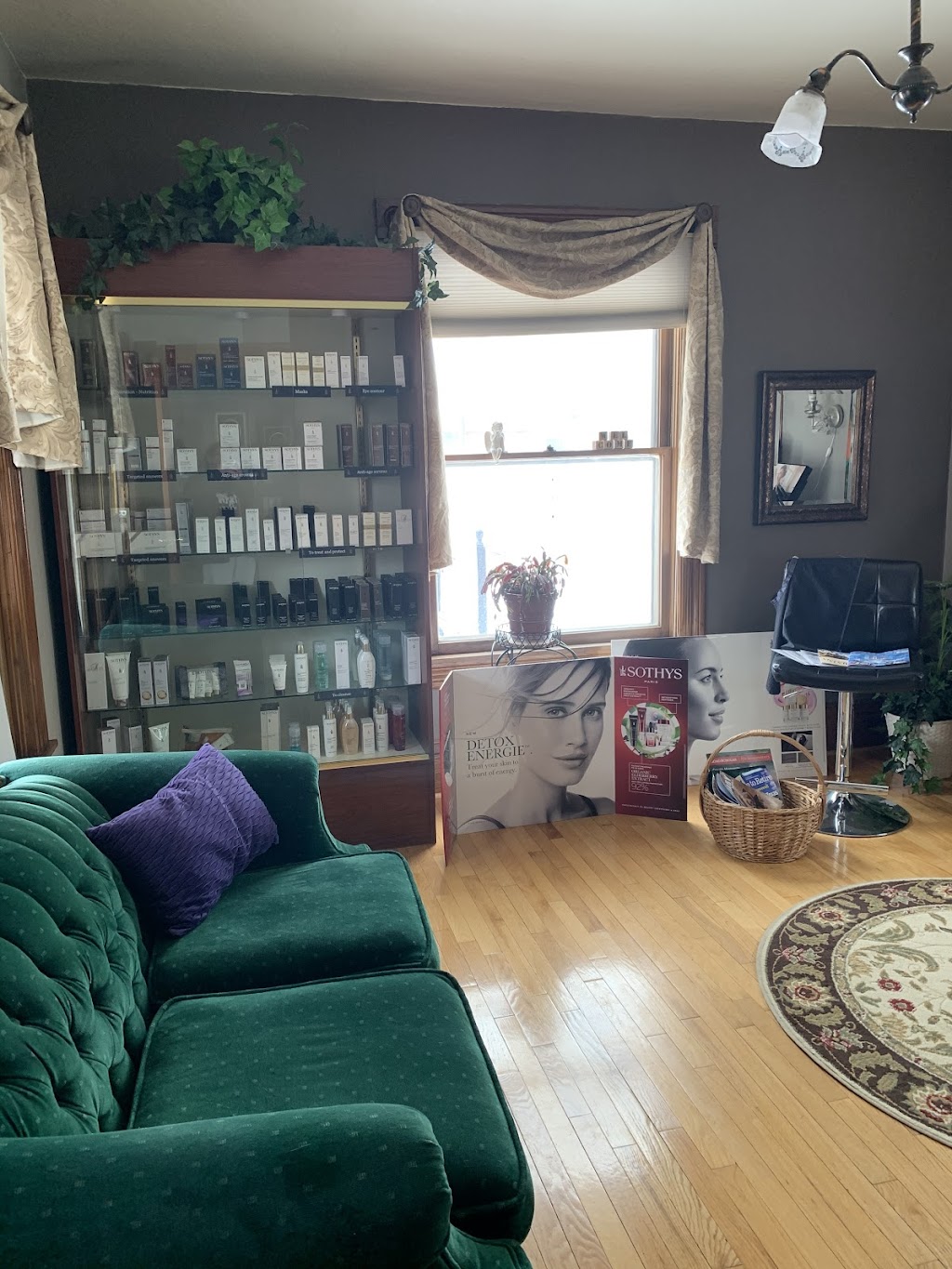 Elite Electrology Esthetic Spa | 526 Kimbark St, Longmont, CO 80501, USA | Phone: (303) 776-7139