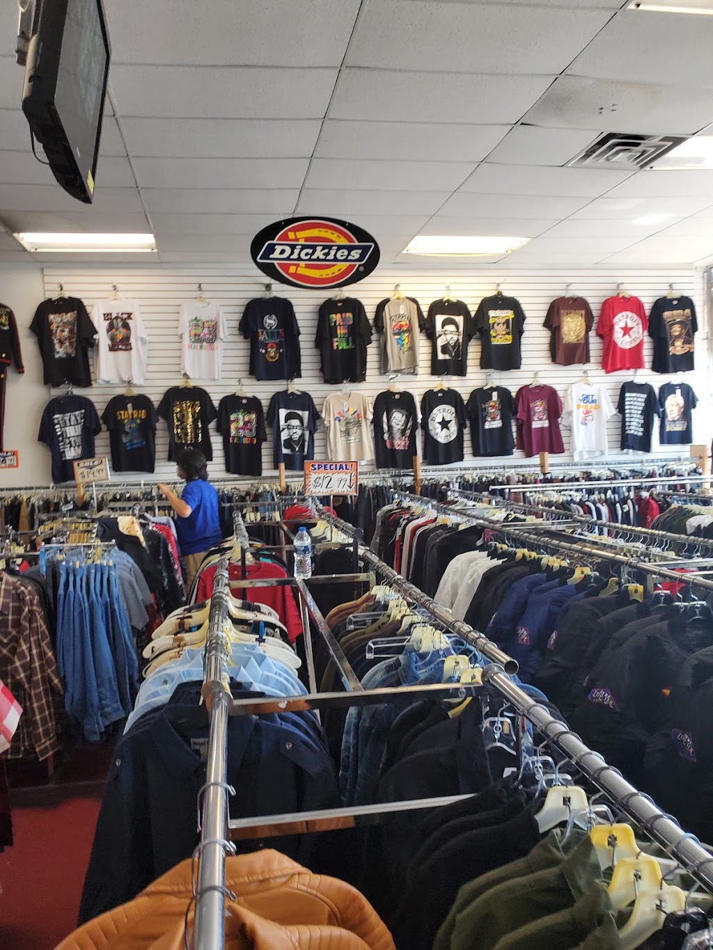 Paradise Mens Wear | 15580 Joy Rd, Detroit, MI 48228, USA | Phone: (313) 493-1092