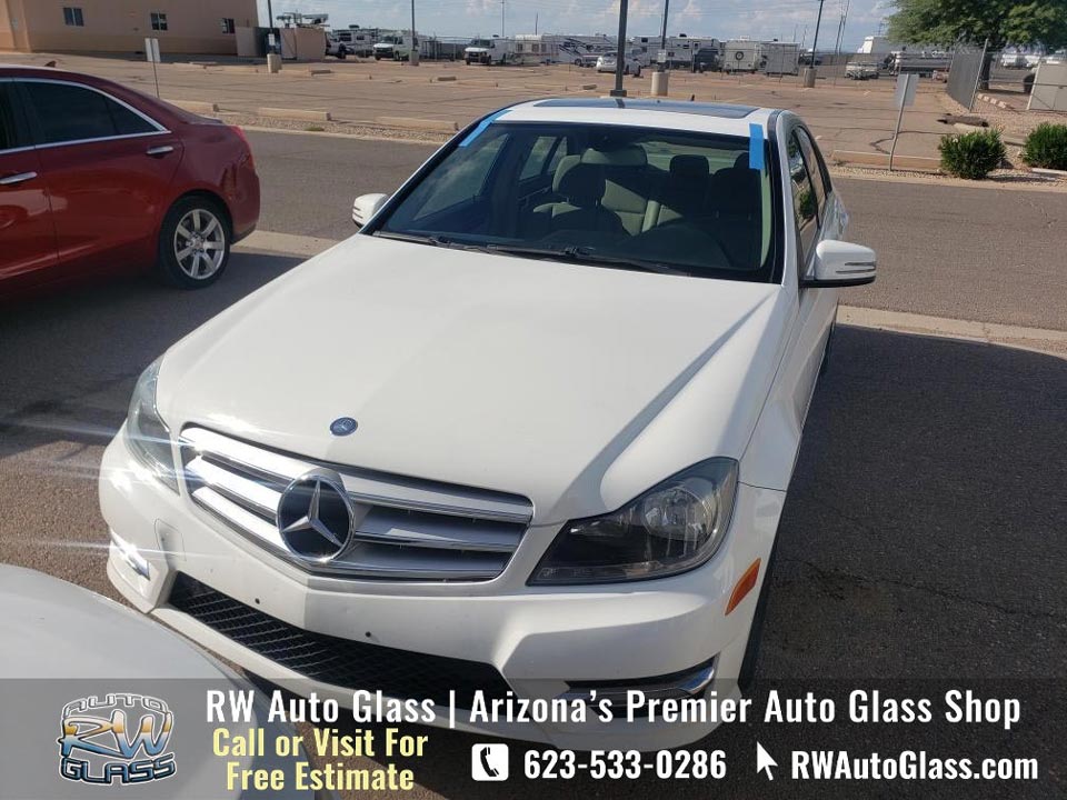 RW Auto Glass | 816 W Gila Bend Hwy #6, Casa Grande, AZ 85122, United States | Phone: (623) 533-0286