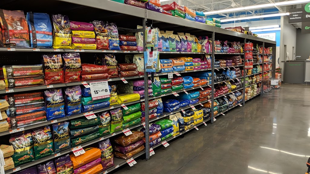 Pet Supplies Plus Florissant | 8230 N Lindbergh Blvd, Florissant, MO 63031, USA | Phone: (314) 395-8574