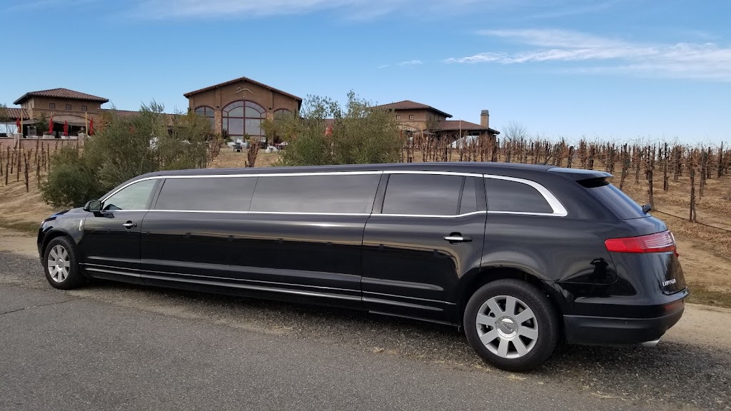 Vineyard Limousine and Temecula Party Bus | 33175 Linda Rosea Rd, Temecula, CA 92592, USA | Phone: (760) 644-6515