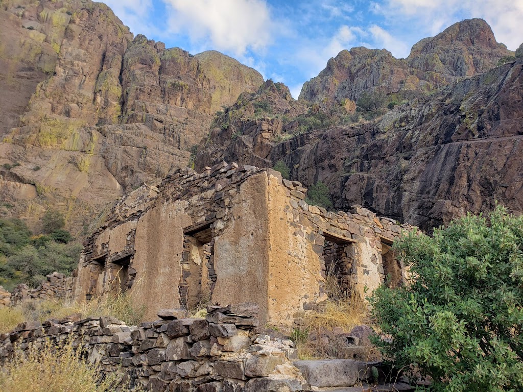 Dripping Springs | Dripping Springs Trail, Las Cruces, NM 88011, USA | Phone: (575) 522-1219