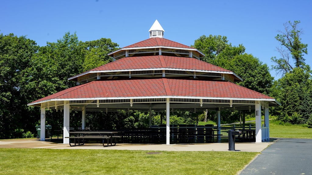 Riley Lake Park Pavilion | Riley Lake Park Pavilion, 9180 Riley Lake Rd, Eden Prairie, MN 55347, USA | Phone: (952) 949-8333