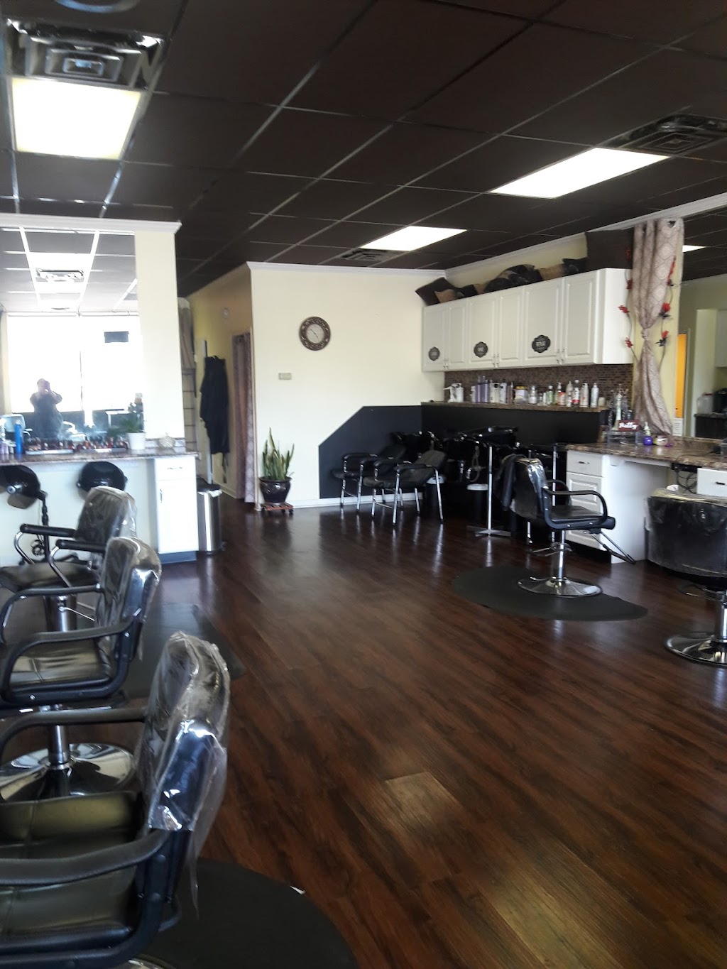 Gallery Hair Studio | 13831 19 Mile Rd, Sterling Heights, MI 48313 | Phone: (586) 247-4140