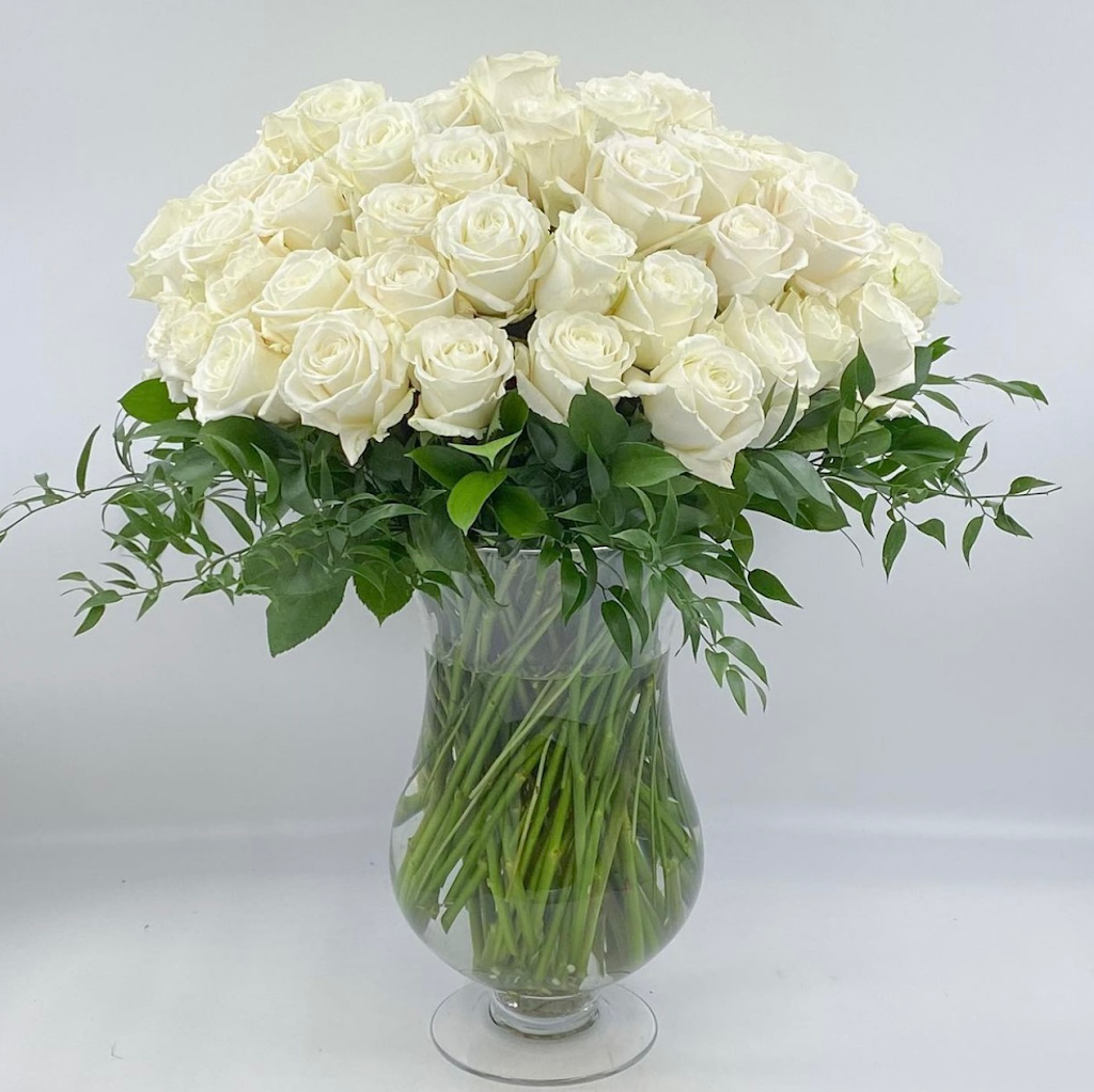 Fine Flowers | 549 NJ-35 Suite 2, Red Bank, NJ 07701, USA | Phone: (732) 842-3933