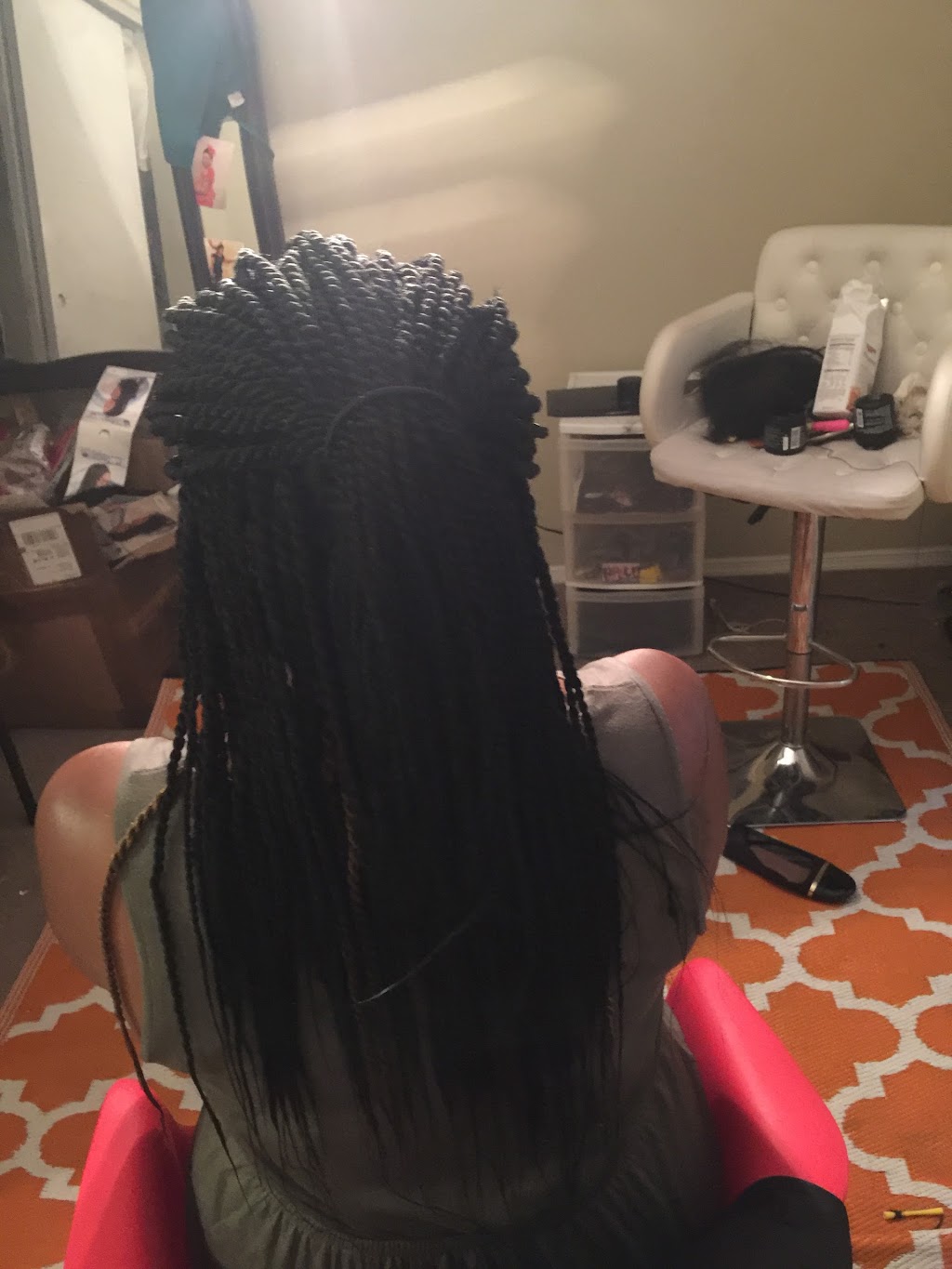 Kianiang African hair braiding | 5469 Kirby Ave, Cincinnati, OH 45223, USA | Phone: (513) 501-4255