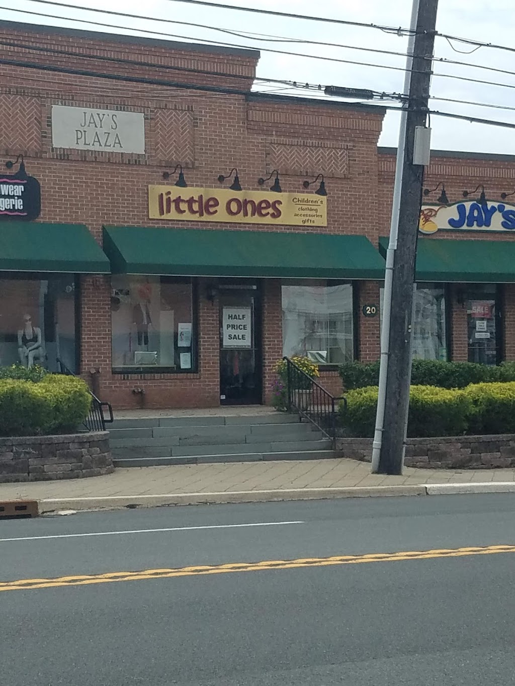 Little Ones | 20 E Mt Pleasant Ave, Livingston, NJ 07039, USA | Phone: (973) 992-2727