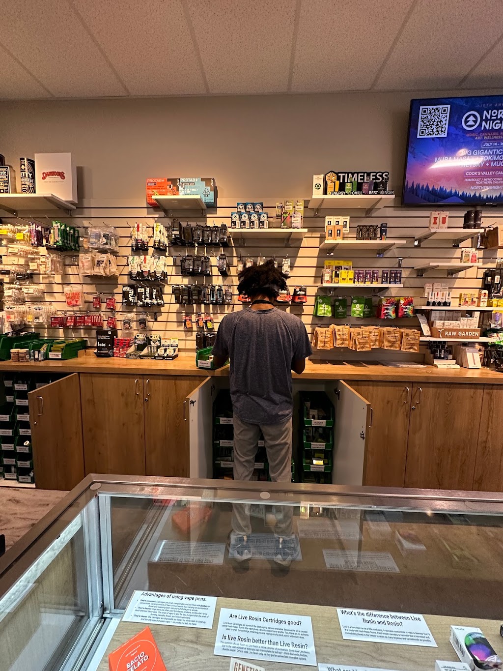 Embarc Sacramento Cannabis Dispensary | 6233 Mack Rd, Sacramento, CA 95823, USA | Phone: (916) 572-9659