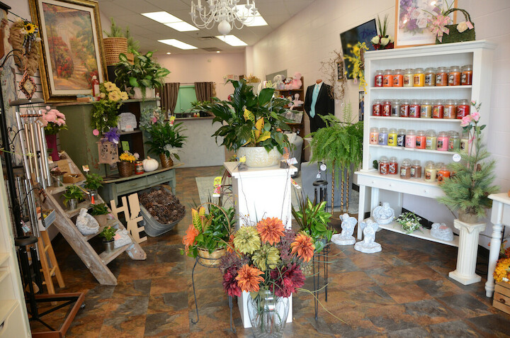 Artistic Floral | 878 W Eads Pkwy, Lawrenceburg, IN 47025, USA | Phone: (812) 926-0273