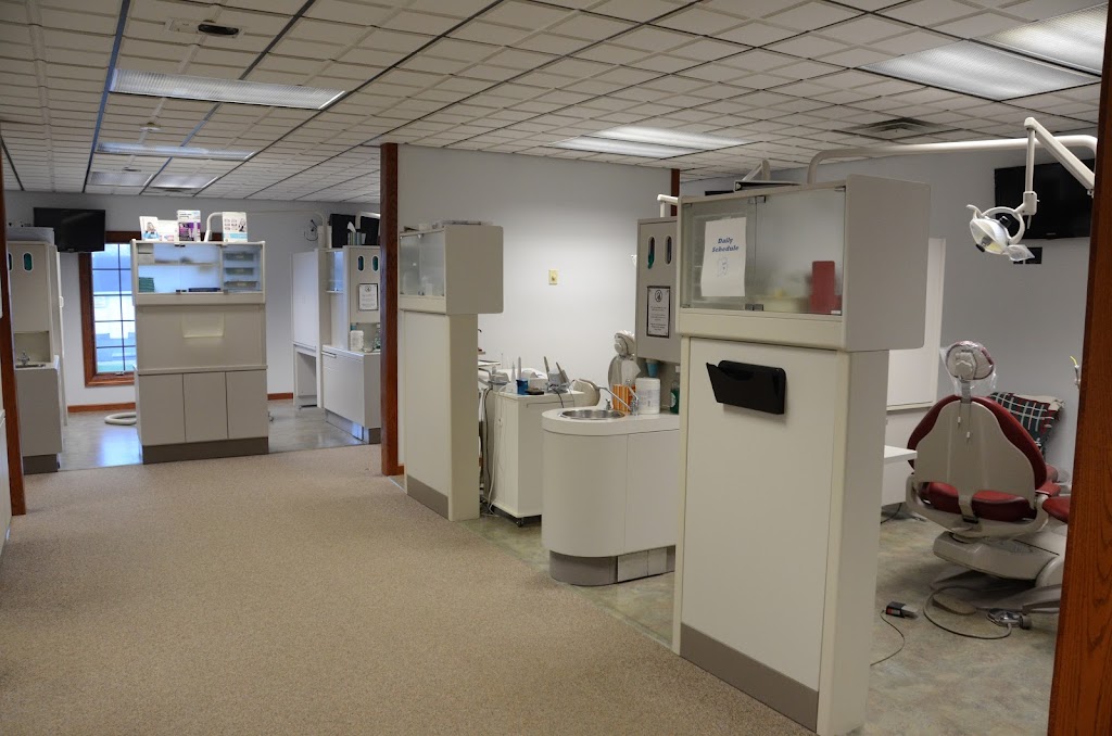 Scottsburg Dental Care | 214 E McClain Ave, Scottsburg, IN 47170 | Phone: (812) 752-5555