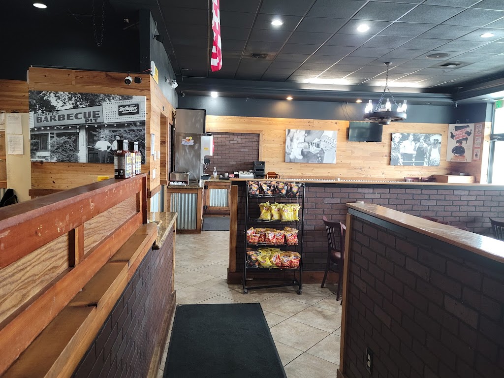 Dickeys Barbecue Pit | 5104 6th Ave STE 102, Tacoma, WA 98406, USA | Phone: (253) 240-1756