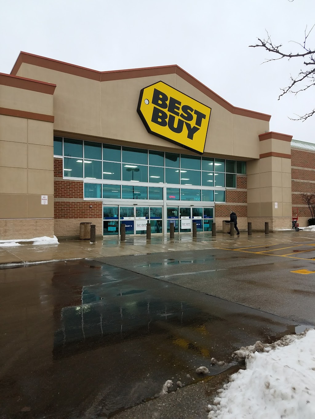 Best Buy | 3100 Lohr Rd, Ann Arbor, MI 48108, USA | Phone: (734) 741-1357