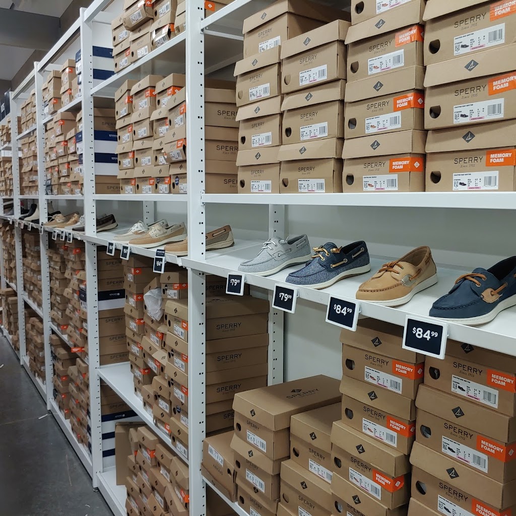 Sperry Outlet | 18517 Outlet Blvd #202, Chesterfield, MO 63005, USA | Phone: (636) 778-2224