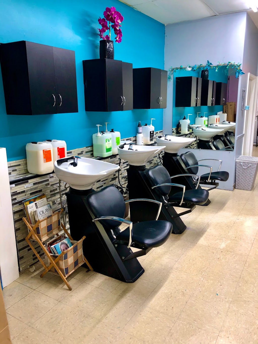 Divine Dominican Hair Salon | 3201 Tucker Norcross Rd Suite D 5, Tucker, GA 30084, USA | Phone: (347) 425-5171