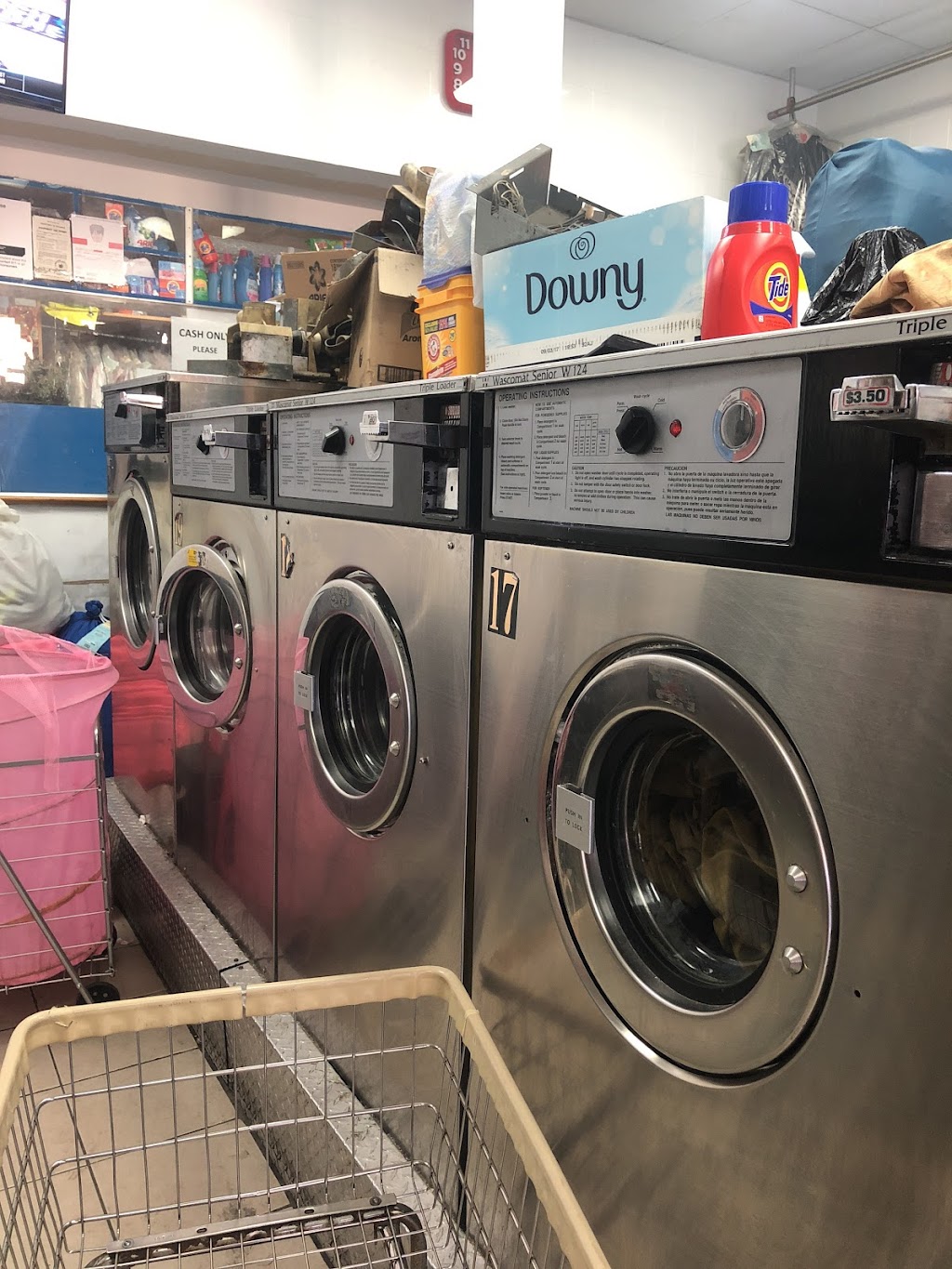 Quickwash Laundromat | 1704 East 16th Street, Brooklyn, NY 11229, USA | Phone: (718) 339-7288