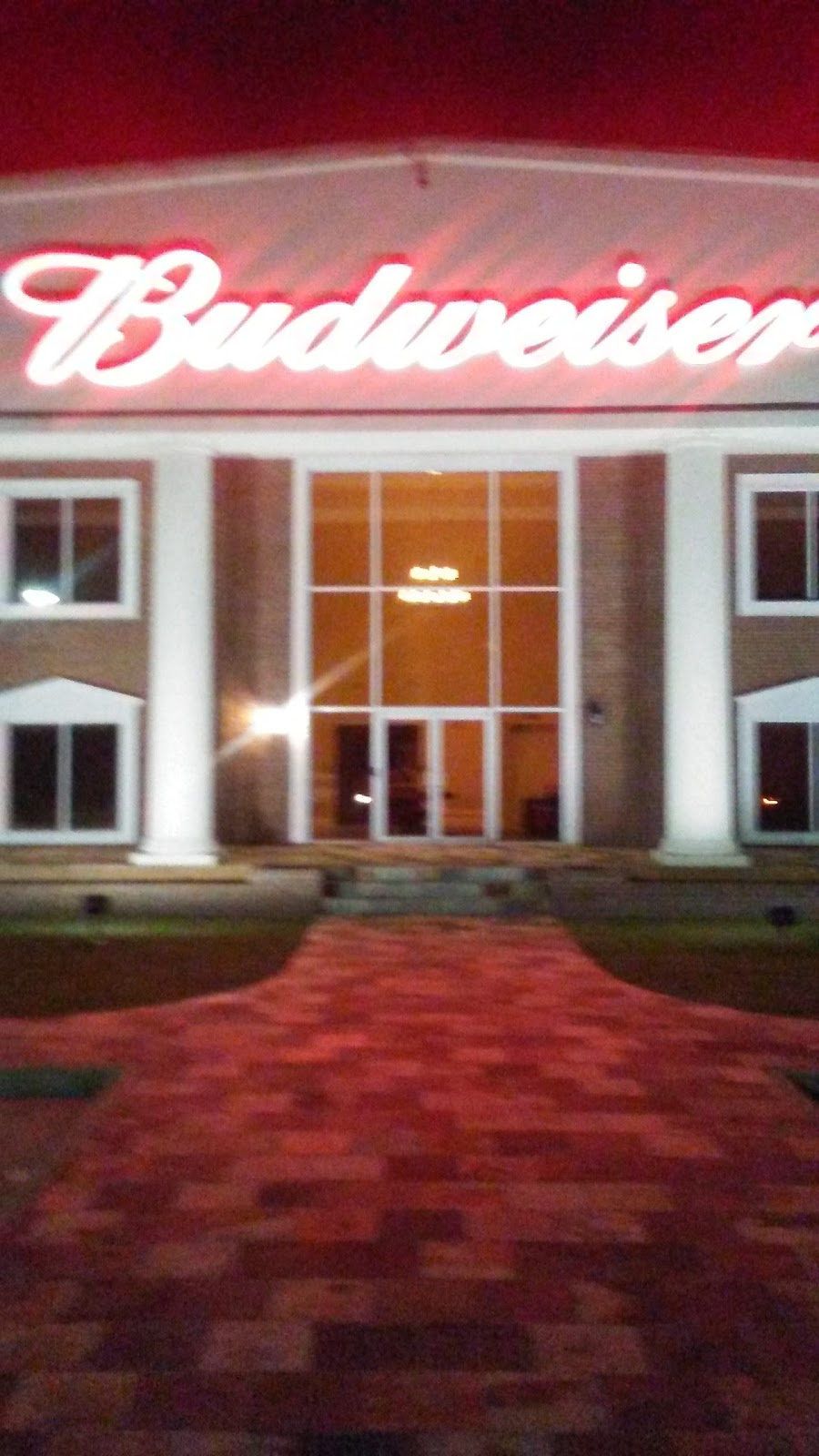 Bama Budweiser of Shelby Cnty | 2400 US-280, Harpersville, AL 35078, USA | Phone: (256) 249-8578
