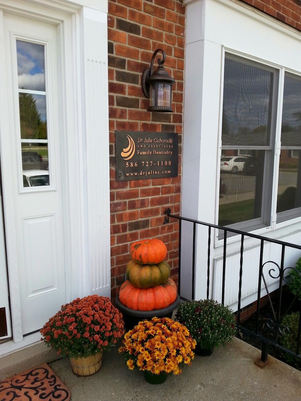 Dr. Julie Cichoracki Family Dentistry | 35000 Division Rd # 4, Richmond, MI 48062, USA | Phone: (586) 727-1100