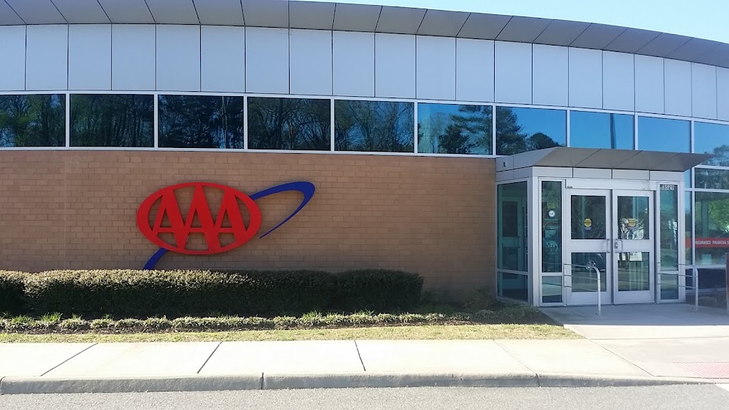 AAA Suffolk Car Care Center | 3529 Bridge Rd, Suffolk, VA 23435, USA | Phone: (757) 963-1222