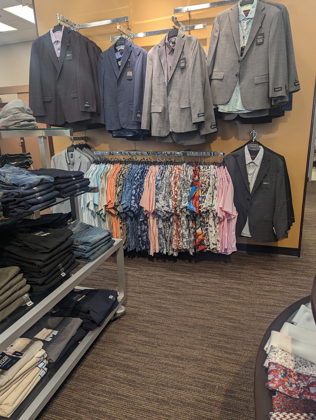 Mens Wearhouse | 156 Rockland Plaza, Nanuet, NY 10954, USA | Phone: (845) 624-1003