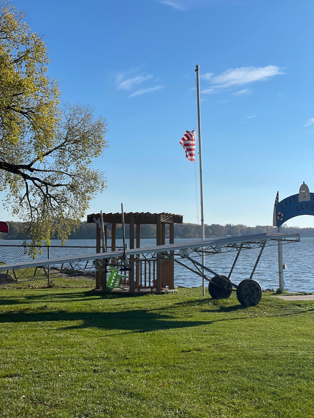 The Tiki Bar on Lake Monona | 3735 Monona Dr, Madison, WI 53714, USA | Phone: (608) 222-9131