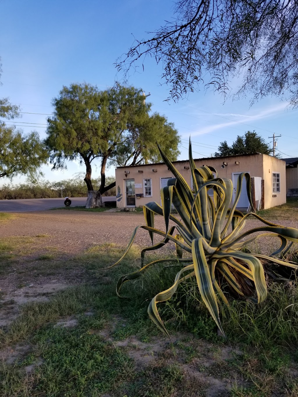 San Ygnacio RV Park & Mobile | 1109 US-83, San Ygnacio, TX 78067, USA | Phone: (956) 763-1320