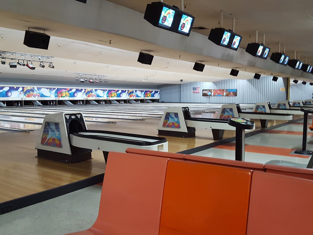 Clayton Valley Bowl | 5300 Clayton Rd, Concord, CA 94521, USA | Phone: (925) 689-4631
