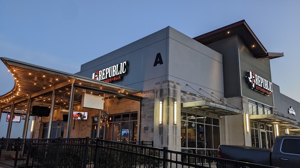 The Republic Kitchen + Bar | 15609 Ronald Reagan Blvd A100, Leander, TX 78641, USA | Phone: (512) 456-0940