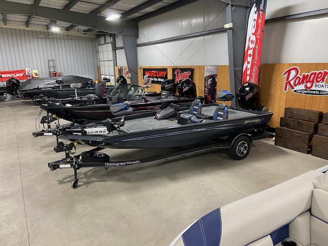 Moore Boats | 281 W US Hwy 6, Ligonier, IN 46767, USA | Phone: (260) 894-7141