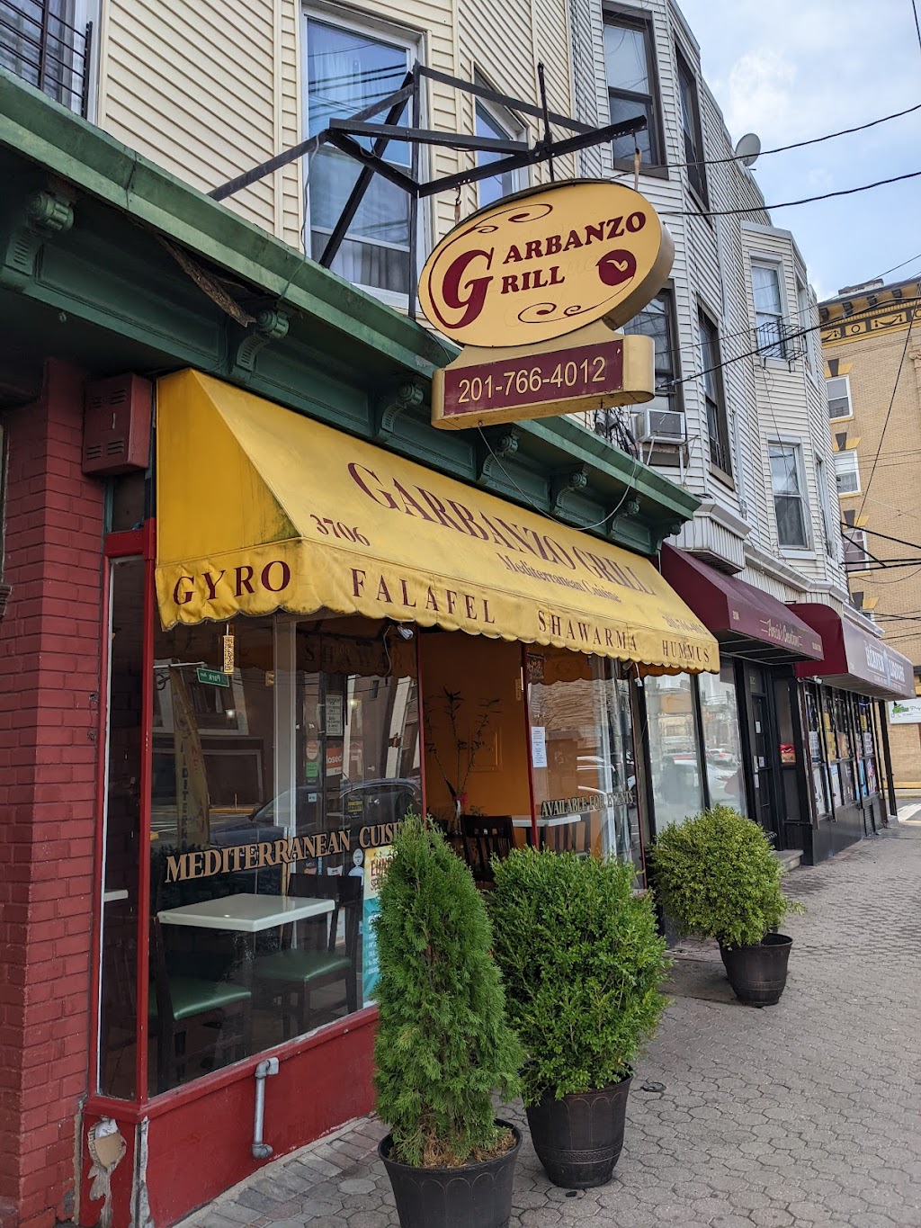 Garbanzo Grill | 3706 Park Ave, Weehawken, NJ 07086, USA | Phone: (201) 766-4012