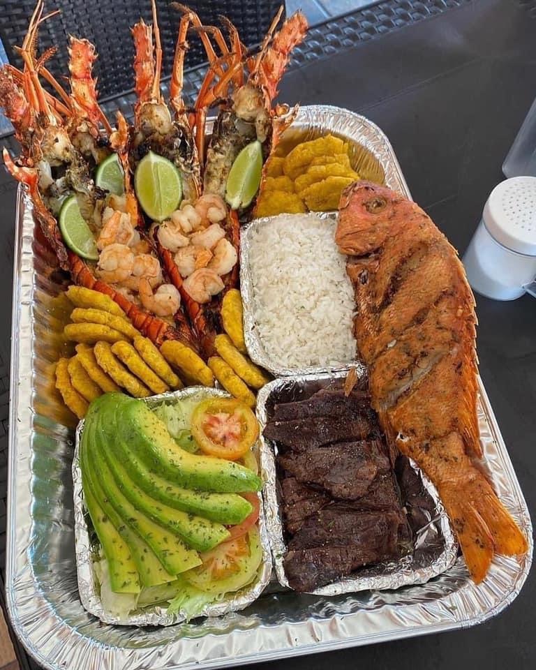 Lucas Dominican Restaurant | 1207 Grand Ave, Baldwin, NY 11510, USA | Phone: (516) 307-1828