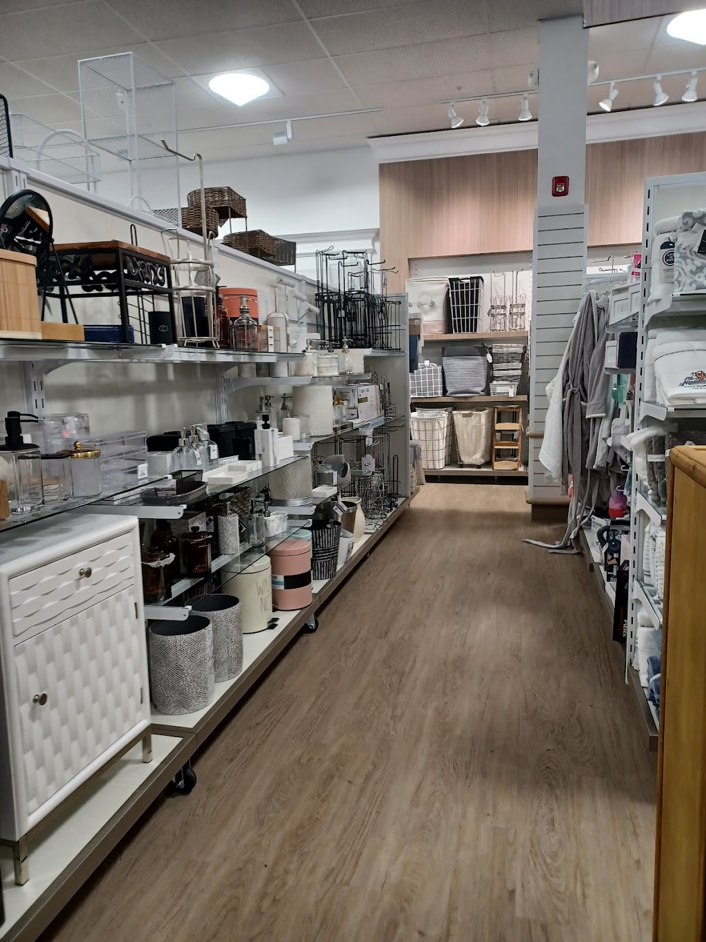 HomeGoods | 13199 Cortez Blvd, Brooksville, FL 34613, USA | Phone: (352) 596-0157