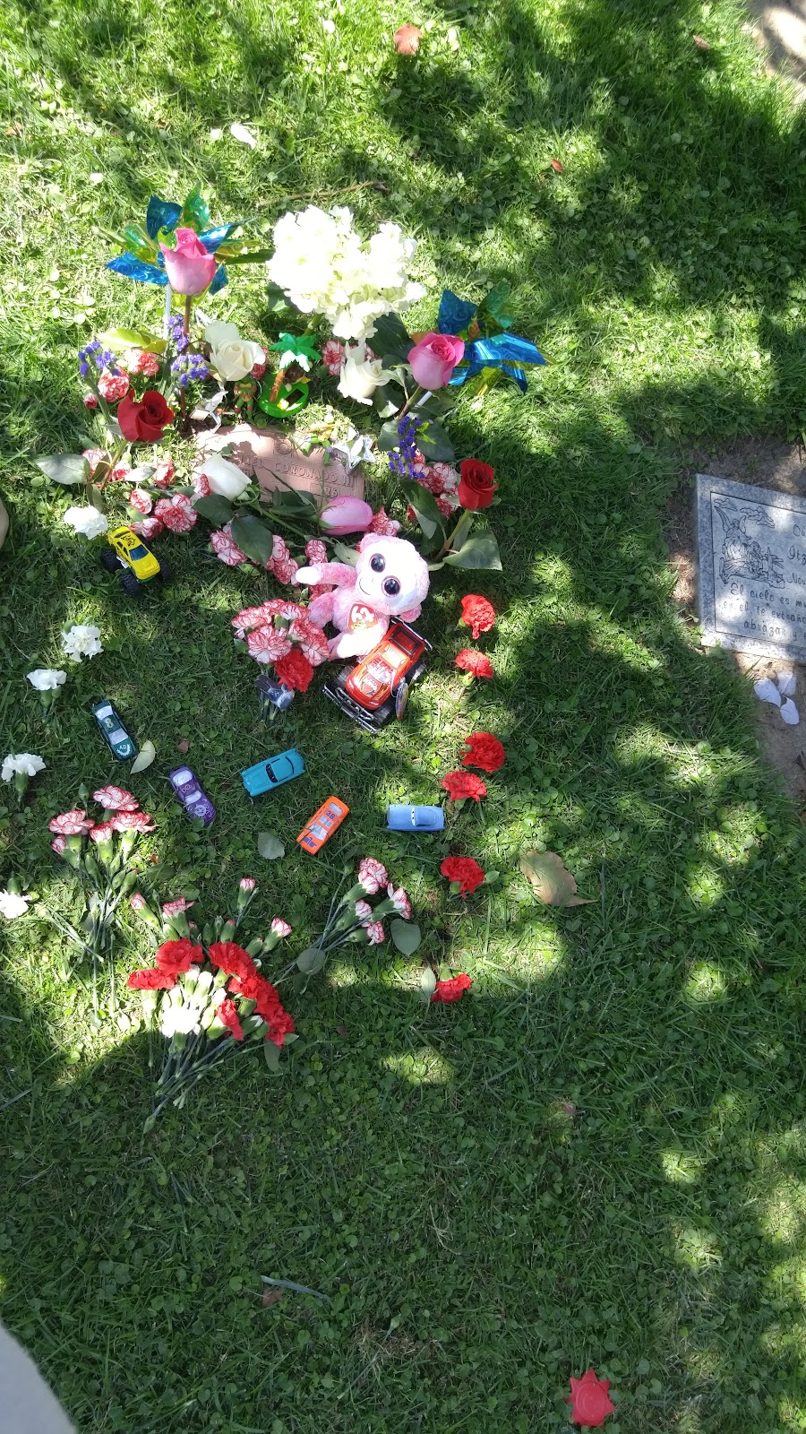 Turlock Memorial Park | 575 N Soderquist Rd, Turlock, CA 95380, USA | Phone: (209) 632-9111