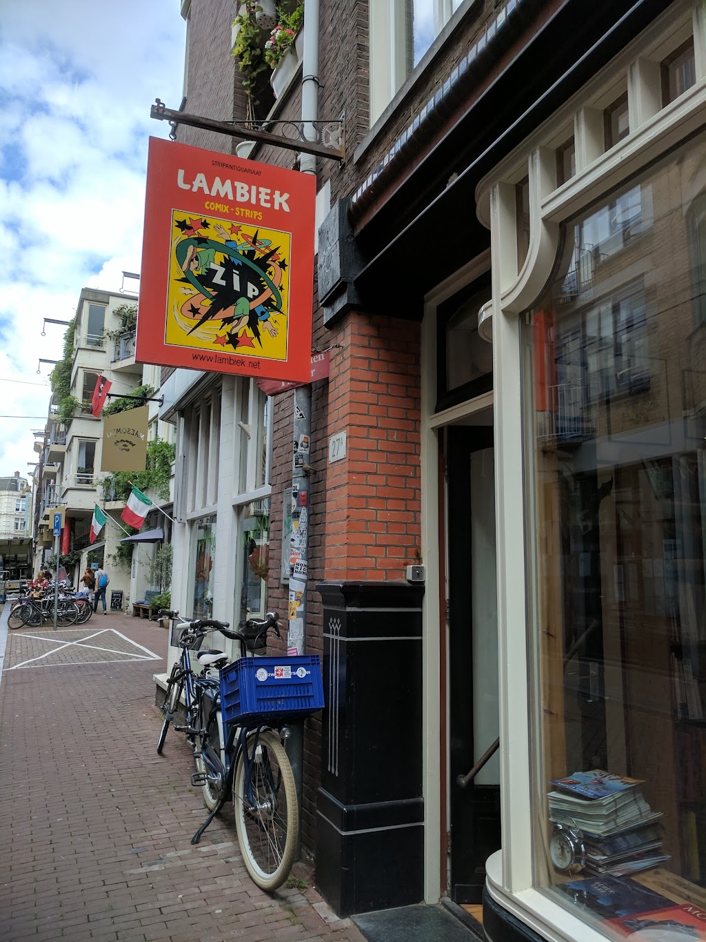 Lambiek | Koningsstraat 27A, 1011 ET Amsterdam, Netherlands | Phone: 020 626 7543