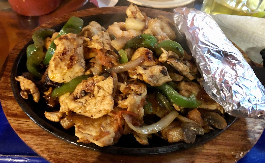 Los Rodeos Mexican Restaurant | 240 Skywatch Dr, Danville, KY 40422, USA | Phone: (859) 238-0041