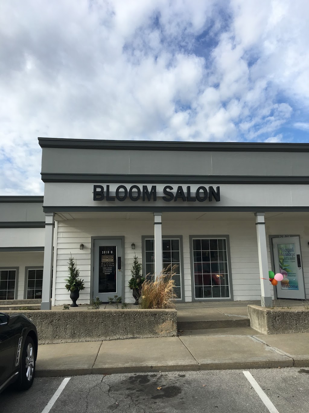 Bloom Salon & Studio | 3010 S, Rte 291 suite d, Independence, MO 64057, USA | Phone: (816) 478-9874