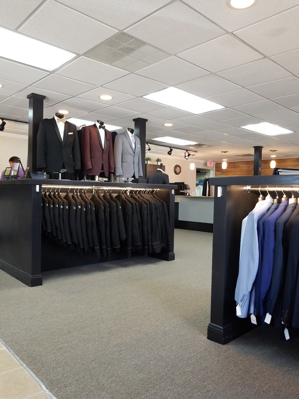 The Tux Shop on Woodward | 33437 Woodward Ave, Birmingham, MI 48009 | Phone: (248) 644-5055