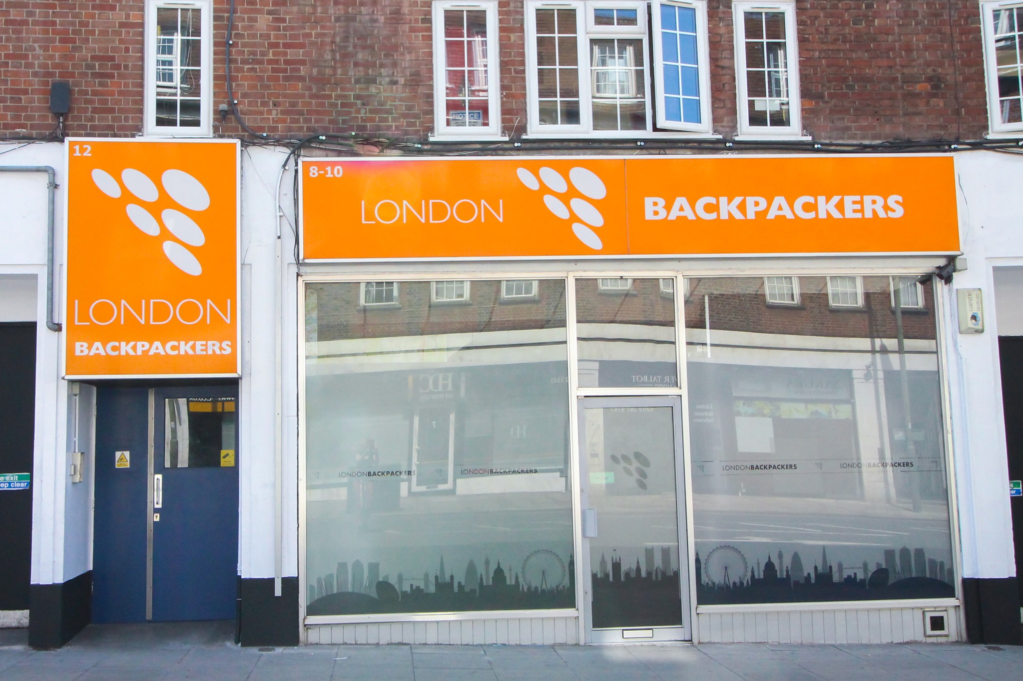 London Backpackers Hostel | Queens Parade, 8-10, Queens Rd, London NW4 3NS, United Kingdom | Phone: 020 8203 1319