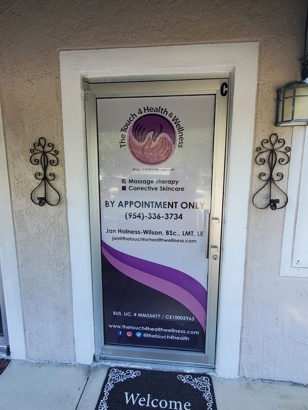 The Touch 4 Health & Wellness LLC | 301 Frontage Rd C, Clermont, FL 34711, USA | Phone: (954) 336-3734