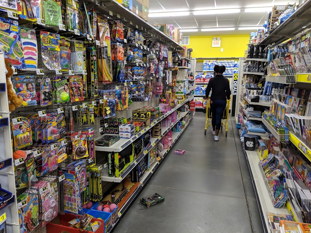 Dollar General | 832 E Chatham St, Cary, NC 27511, USA | Phone: (984) 300-0856